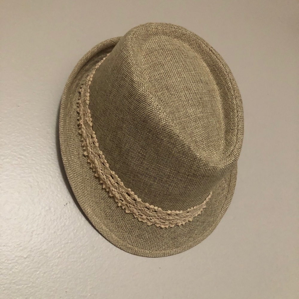 hat - Picture 3 of 5
